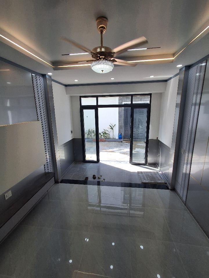 Nhà sổ riêng mới xây 2.8 tỷ _1 lầu 1 trệt_60m2_3 phòng ngủ, đường ô tô