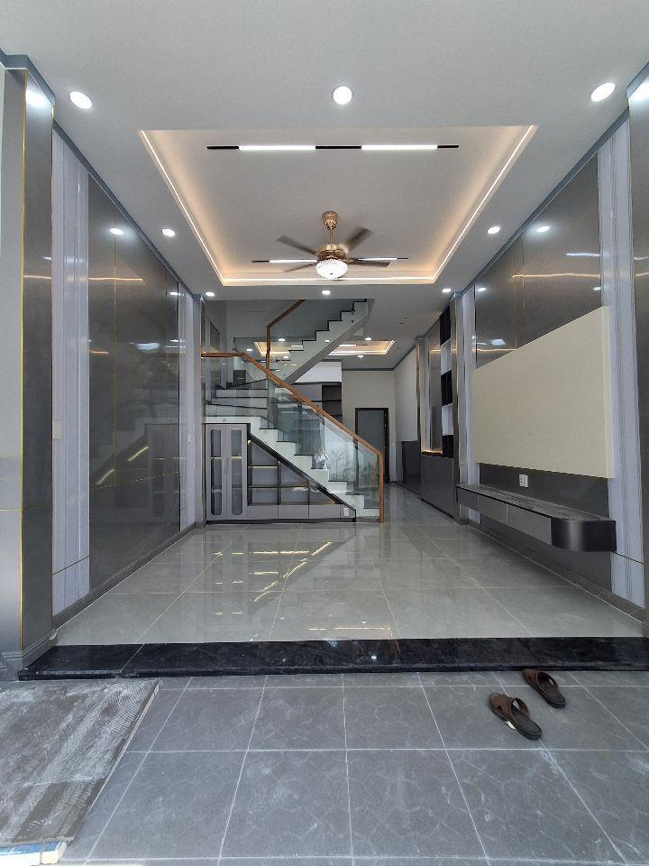 Nhà sổ riêng mới xây 2.8 tỷ _1 lầu 1 trệt_60m2_3 phòng ngủ, đường ô tô