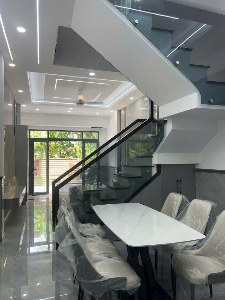 Nhà 1 lầu 1 trệt mới xây 2.8 tỷ _63m2 _ đường ô tô, 3 phòng ngủ