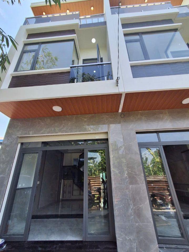 Nhà 1 lầu 1 trệt mới xây 2.8 tỷ _63m2 _ đường ô tô, 3 phòng ngủ