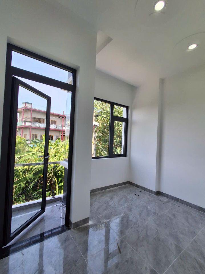 Nhà 1 lầu 1 trệt mới xây 2.8 tỷ _63m2 _ đường ô tô, 3 phòng ngủ