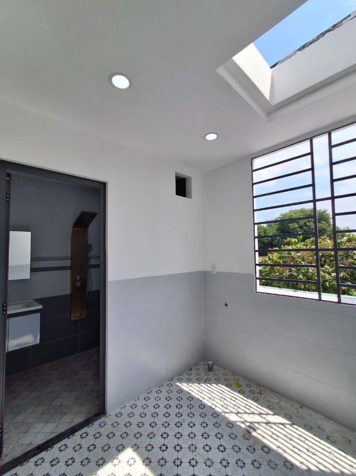 Nhà 1 lầu 1 trệt mới xây 2.8 tỷ _63m2 _ đường ô tô, 3 phòng ngủ