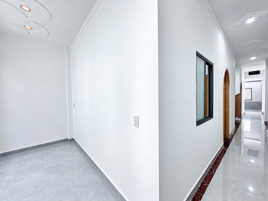 Nhà sr hoàn công sát chợ Hóa An 3.99 tỷ _80m2_ full nội thất,3 phòng ngủ 