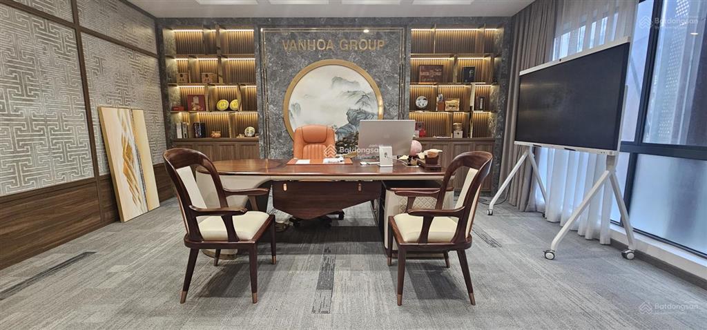 Cho thuê nguyên sàn tầng trệt 339m2 thích hợp coffee, nhà hàng, spa, vp cao cấp giá tốt