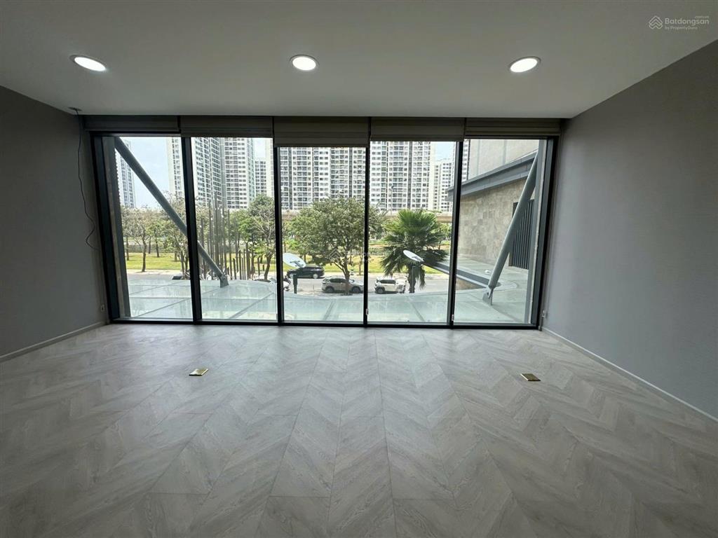 Cho thuê shophouse duplex 130m2 masterise centre point  vinhomes grand park