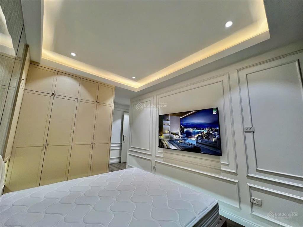 Chính chủ bán cắt lỗ ch 3 ngủ 110m2,nội thất đẹp, 8,5 tỷ,sunsquare 21 lê đức thọ.0945 663 ***.