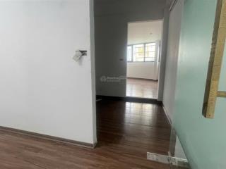 Cho thuê văn phòng tại nguyễn hoàng, 10 triệu, 100m2 ô góc view rộng oto đỗ cửa thoải mái