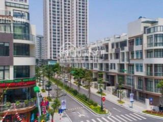 Chỉ với 15tr thuê văn phòng full bàn ghế làm việc vào ngay giá rẻ 0902 131 ***