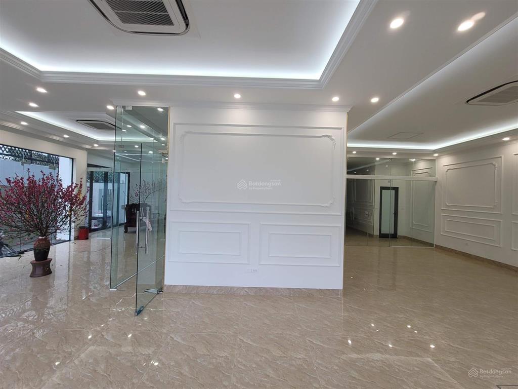 Cho thuê mặt bằng tầng 1 kinh doanh hoặc làm văn phòng công ty vào ngay đẹp ô góc
