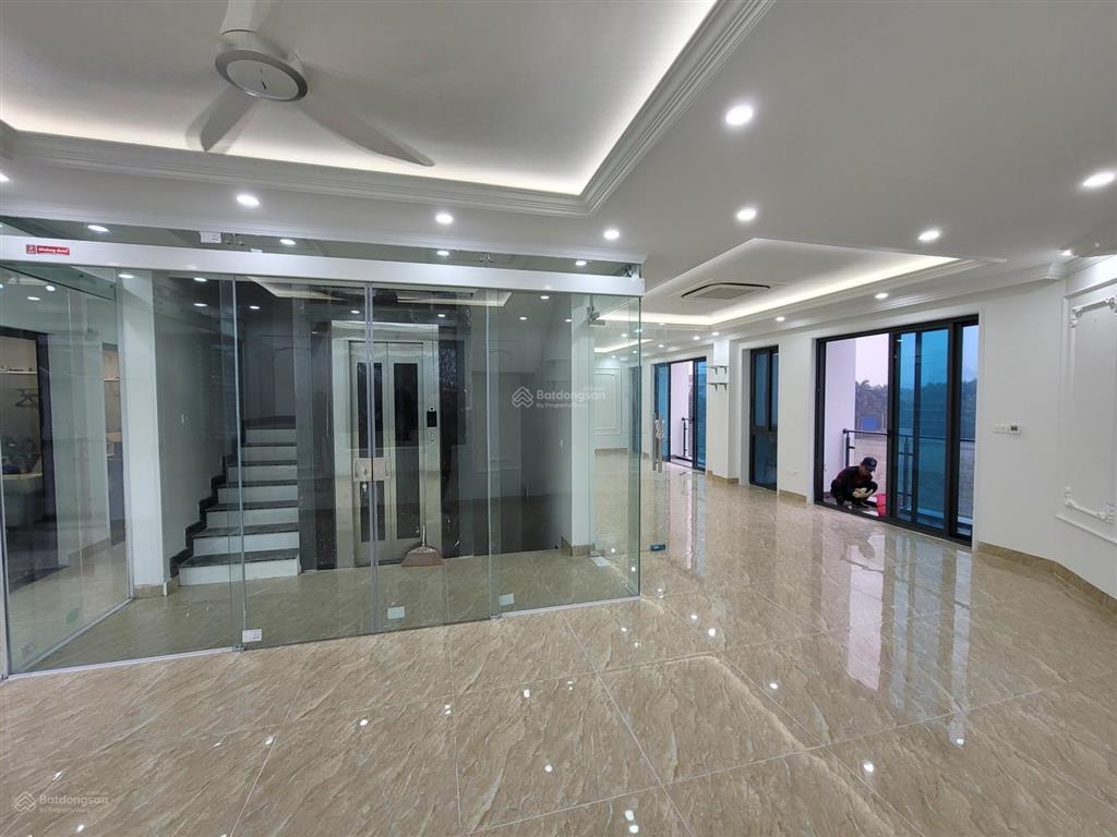 Cho thuê mặt bằng tầng 1 kinh doanh hoặc làm văn phòng công ty vào ngay đẹp ô góc