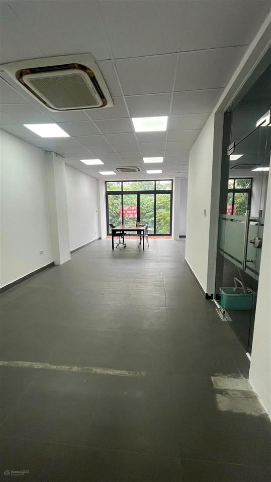 Cho thuê văn phòng mon city, 13 triệu vnd, 60m2, nội thất đẹp vào ngay giá rẻ