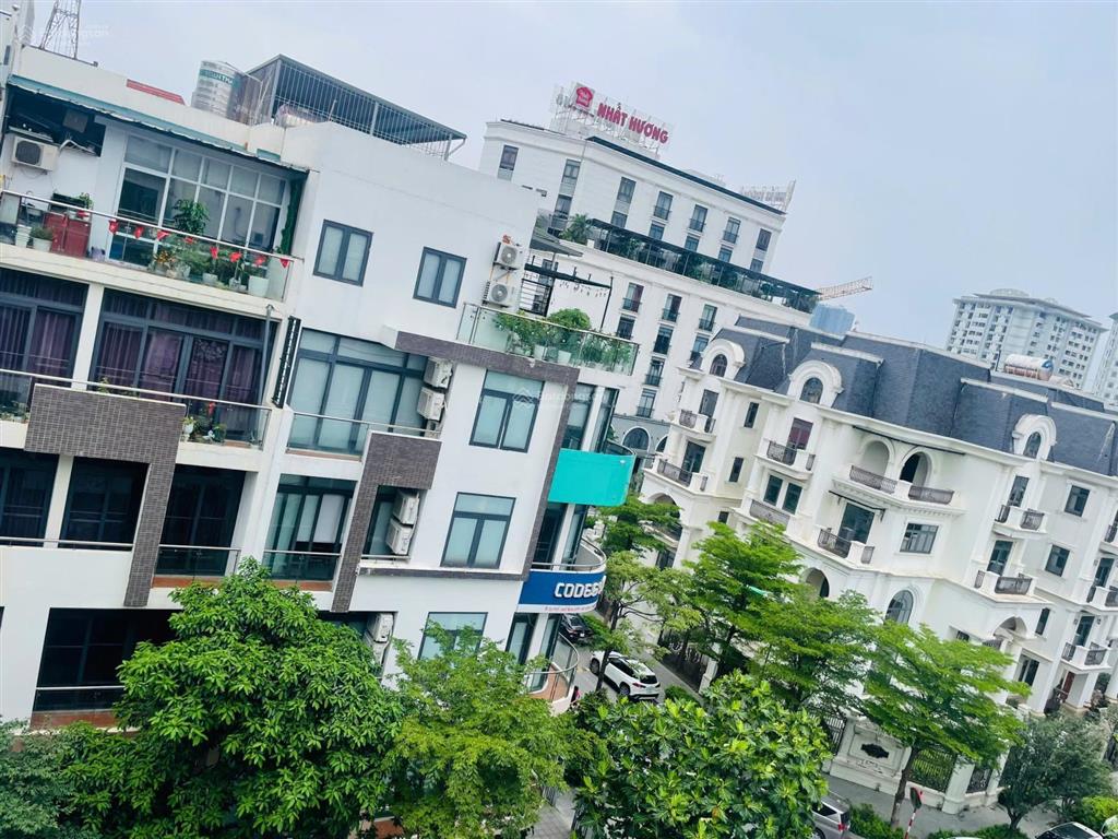 Cho thuê văn phòng 45m2, 7 triệu vnd tại kđt hd mon đường hàm nghi thông sàn đẹp