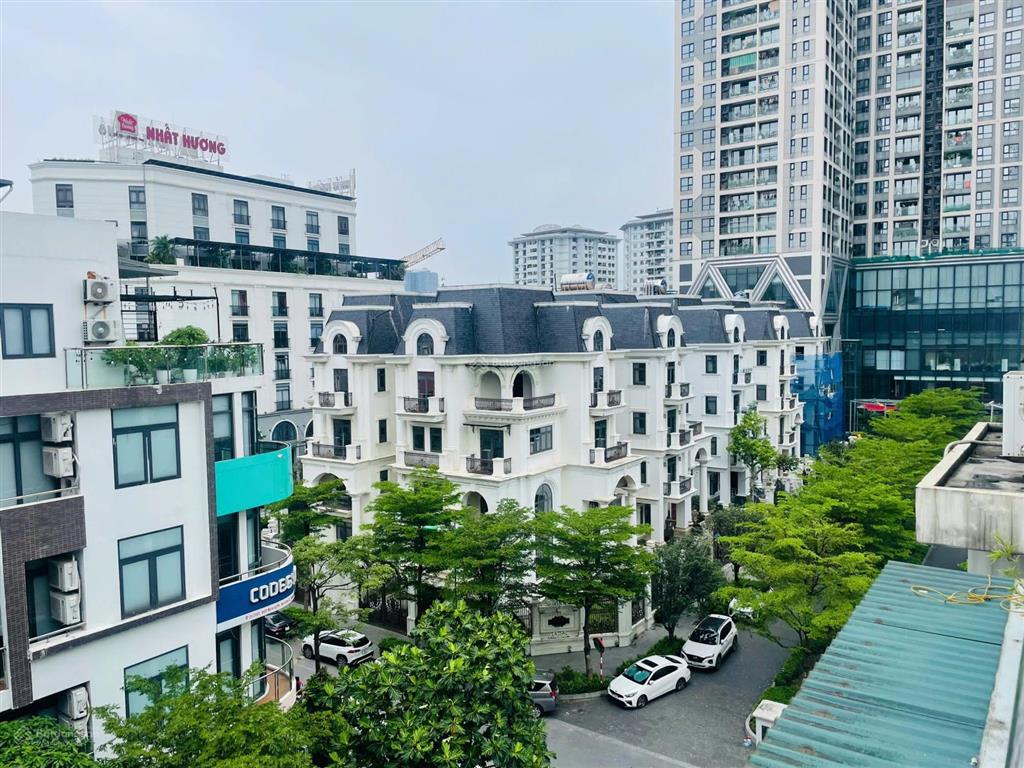 Cho thuê văn phòng tại mon city, 6 triệu vnd, 60 m2, có ban công rộng rãi thoải mái
