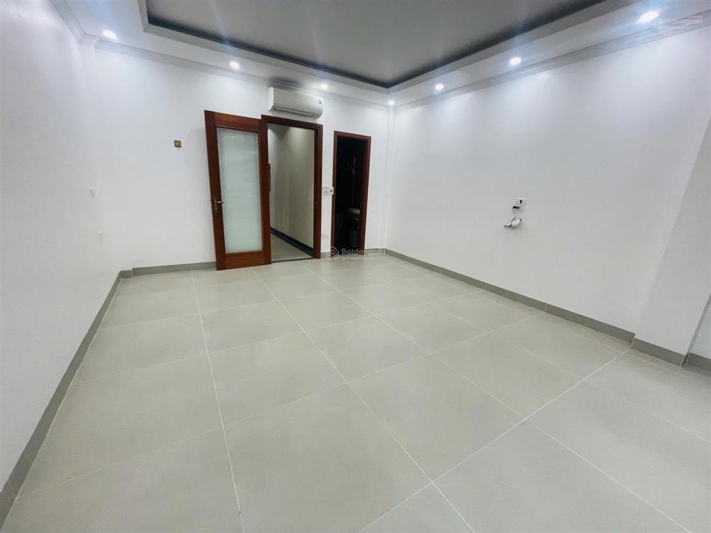Cho thuê văn phòng goldmark city, 13 triệu vnd, 70m2, cơ bản, hướng nam