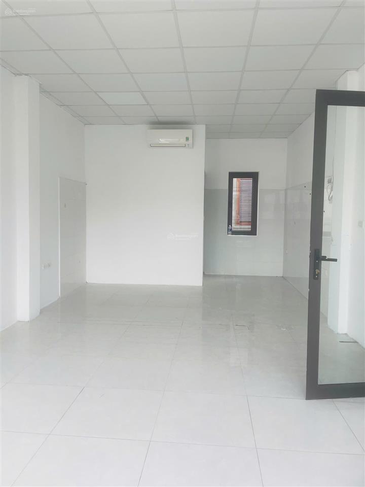 Cho thuê văn phòng tại mon city, 6 triệu, 40m2, hướng nam đẹp mặt đường hàm nghi