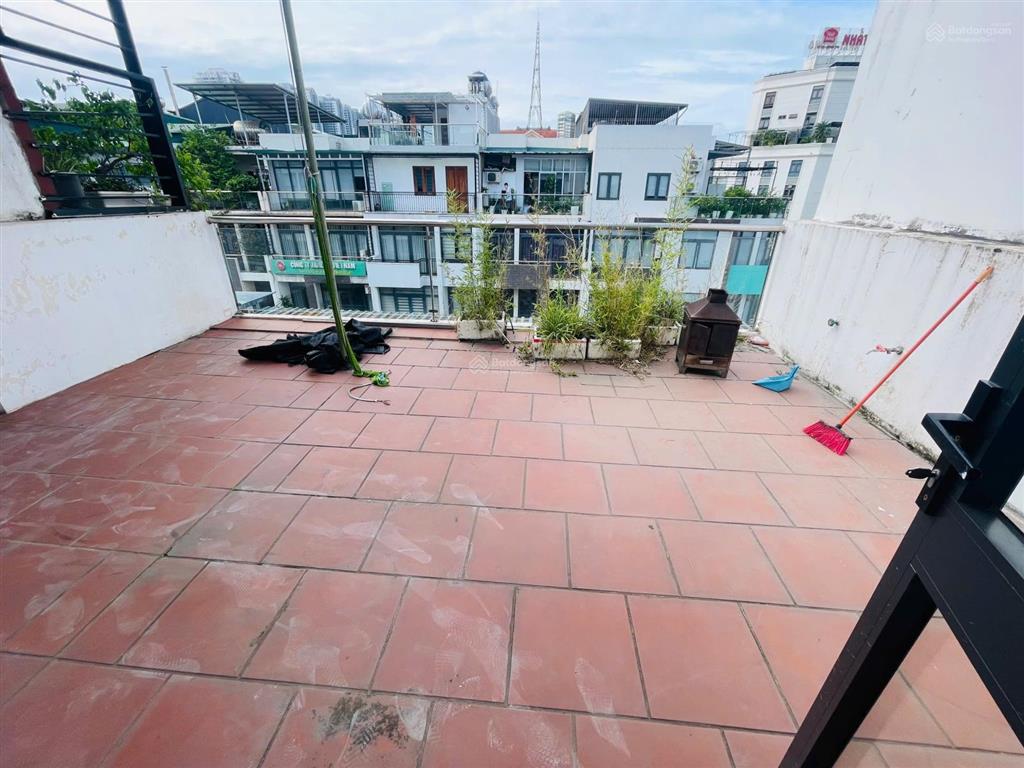 Cho thuê văn phòng tại mon city, 6 triệu, 40m2, hướng nam đẹp mặt đường hàm nghi