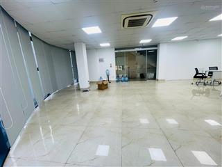Cho thuê văn phòng giá tốt tại nguyễn cơ thạch, 18 triệu, 120m2 ô góc đỗ xe thoải mái