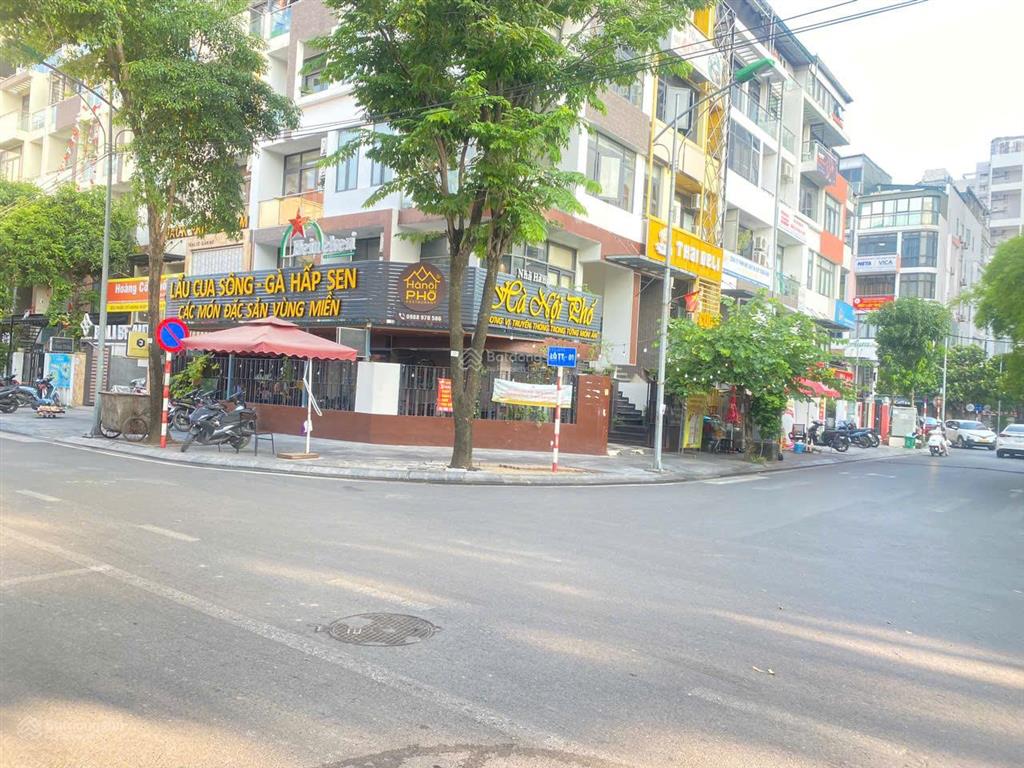Cho thuê cửa hàng tầng 1 mon city, giá thỏa thuận, 123m2, ô góc vào ngay đẹp đối diện chung cư
