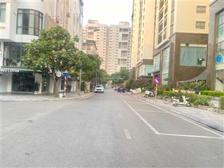Cho thuê cửa hàng tầng 1 mon city, giá thỏa thuận, 123m2, ô góc vào ngay đẹp đối diện chung cư