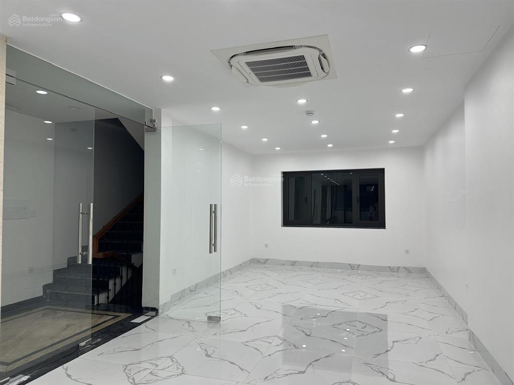 Cho thuê văn phòng đẹp tại mon city, giá thỏa thuận, 120m2, nhiều tiện ích ô tô đỗ cửa thoải mái