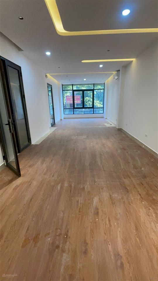 Bql hd mon cho thuê văn phòng 100m2 đủ bàn ghế thời gian làm việc thoải mái có xuất hóa đơn cho kh