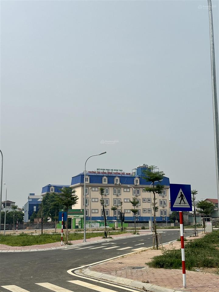 Chính chủ bán đất đấu giá chương mỹ, hà đông  85m  lô góc  cách ql6 200m  cụm cn phú nghĩa