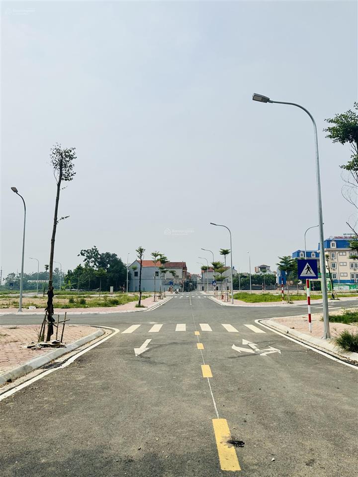 Chính chủ bán đất đấu giá chương mỹ, hà đông  85m  lô góc  cách ql6 200m  cụm cn phú nghĩa