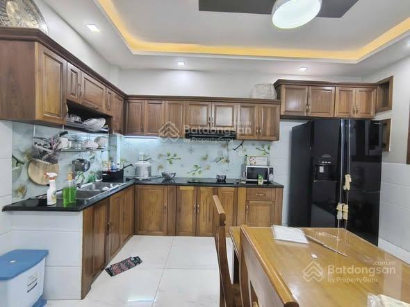 Sát mặt tiền huỳnh tấn phát  nhà mới 3 tầng  58m2  full nội thất  chỉ 5.25 tỷ