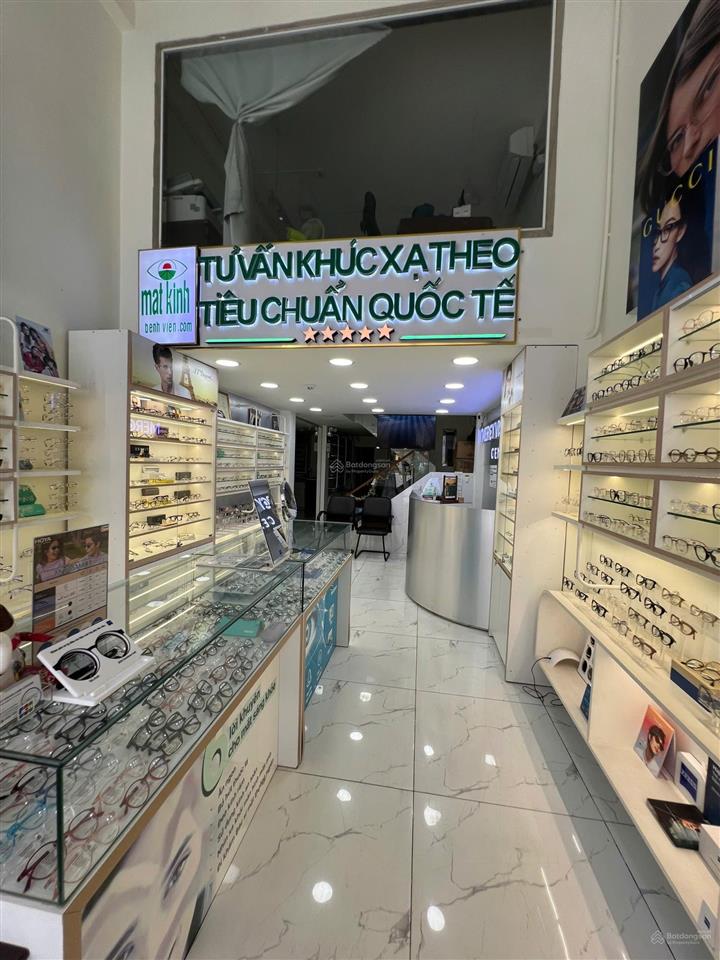Mặt tiền kinh doanh  cạnh vạn hạnh mall  4 tầng  chỉ 58tr/tháng