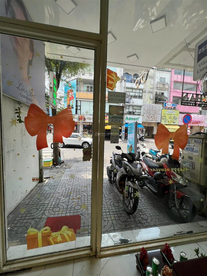 Mặt tiền kinh doanh  cạnh vạn hạnh mall  4 tầng  chỉ 58tr/tháng