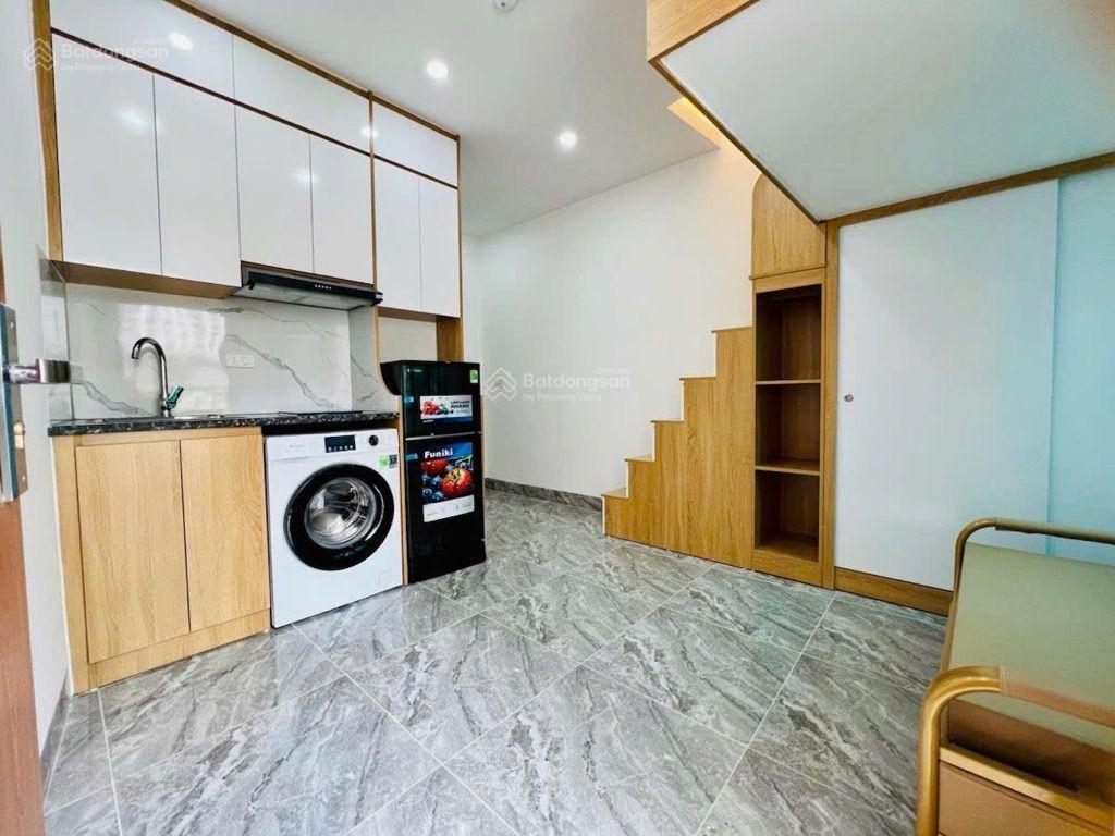 12 tỷ hơn  ccmn lê quang đạo 55m, 7 tầng thang máy, 17 phòng thu 70 triệu, ngõ ô tô thông.