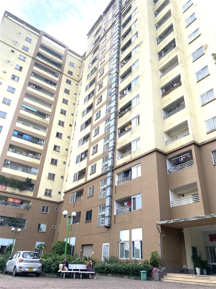 Hơn 4 tỷ, view hồ chính chủ muốn bán cc vĩnh hoàng 87m, 3 phòng ngủ, 2 ban công,