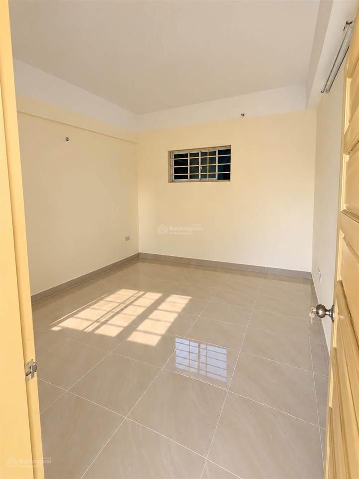 Sổ đỏ sang tên  3 tỷ hơn  gia đình cc thiện chí bán căn cc a1, a2  2 phòng ngủ rộng, 2 wc, view