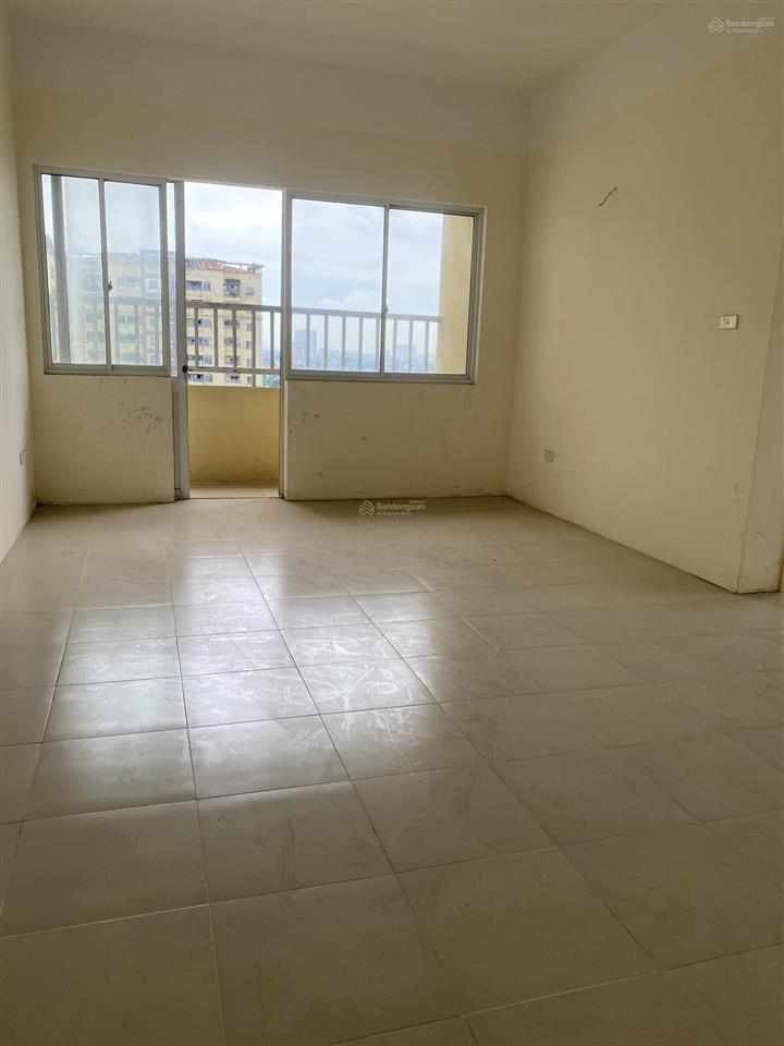 Hơn 4 tỷ  sổ đỏ trao tay  cc vĩnh hoàng 87m, 3 phòng ngủ, 2 ban công, view hồ