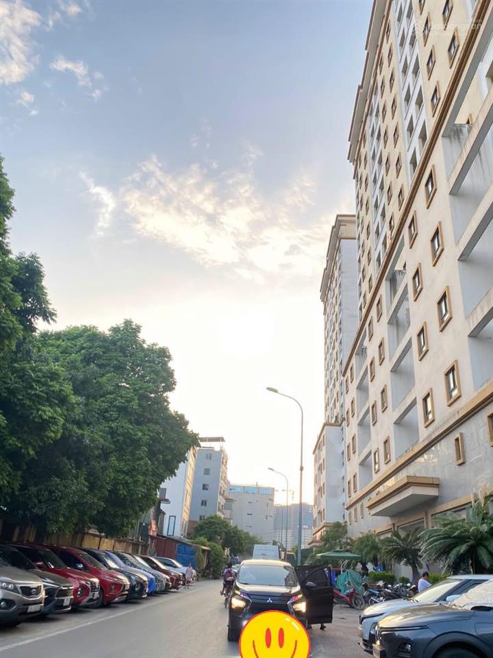 Gia đình cc muốn bán căn a1, a2 kim giang gần 68m, 2 ngủ, 2wc, 4 tỷ.