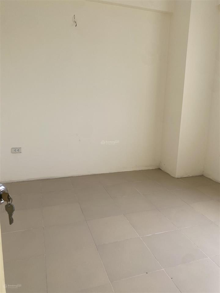 Hơn 2 tỷ, chính chủ muốn bán căn vĩnh hoàng gần 60m, 2 phòng ngủ rộng, view hồ