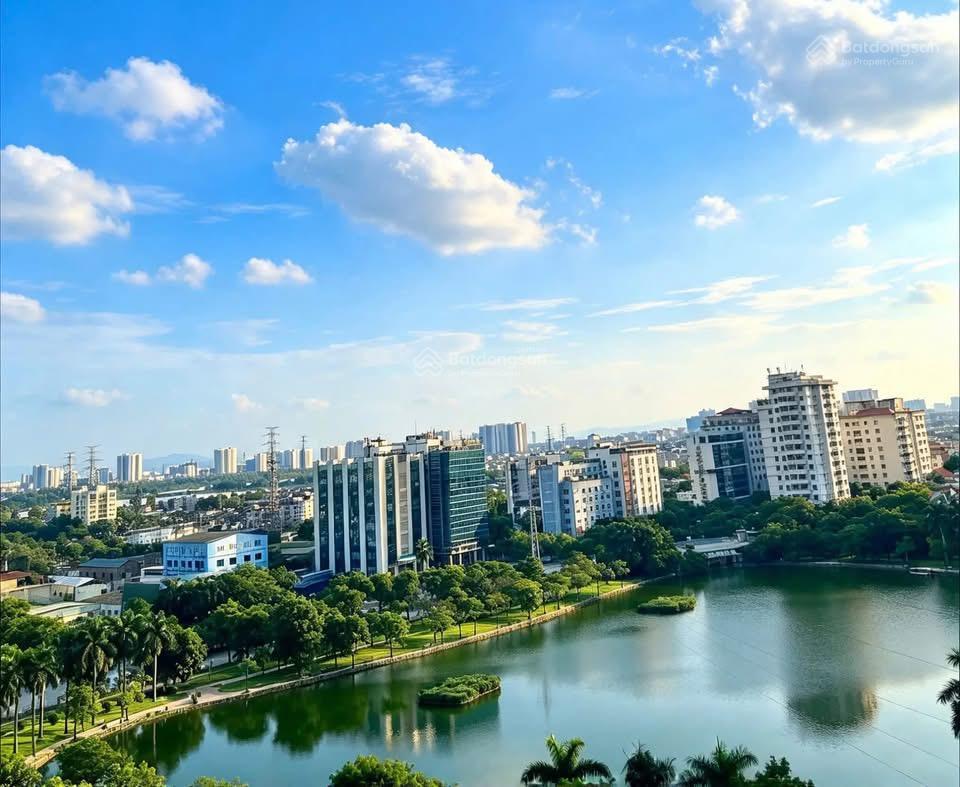 2,85 tỷ, gia đình chuyển đổi muốn bán căn vĩnh hoàng 2 phòng ngủ rộng, vài bước chân ra hồ điều hòa