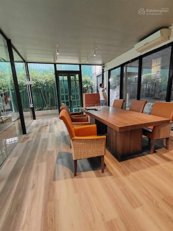 Bán nhà xưởng hoài đức, đường 30m, dòng tiền 600tr/th. 10200m2 x 3t, 120 tỷ. 0978 996 ***