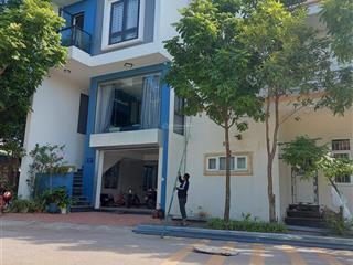 Bán nhà mặt phố tại số 15, đường hoa động, quận long biên, giá chỉ 2x tỷ 61m2, đẹp, nhiều tiện ích