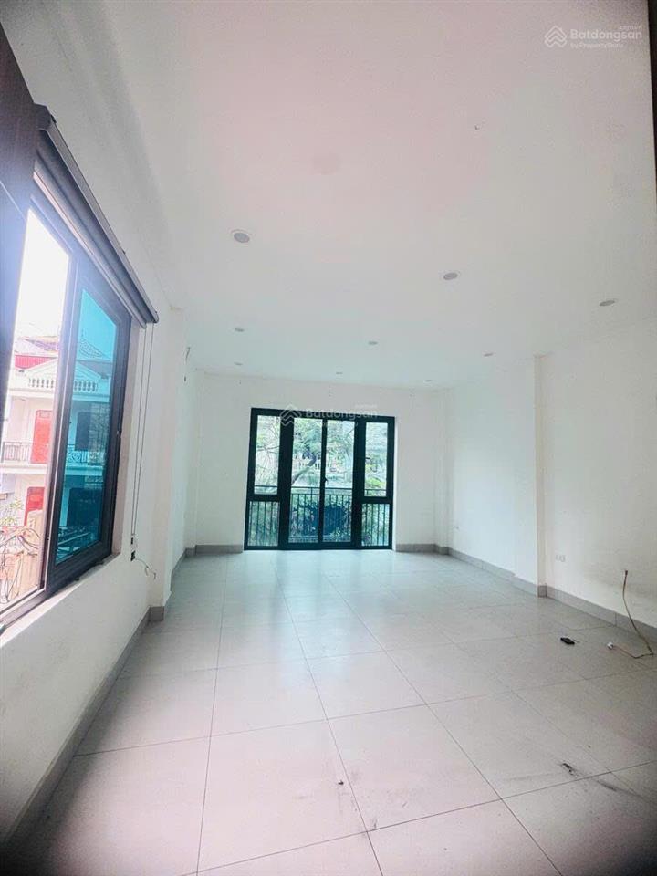 Duy nhất 1 căn ngã 5 giảng võ  giang văn minh  hào nam  cát linh 80m2