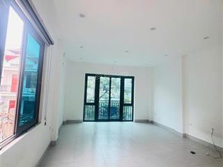 Duy nhất 1 căn ngã 5 giảng võ  giang văn minh  hào nam  cát linh 80m2