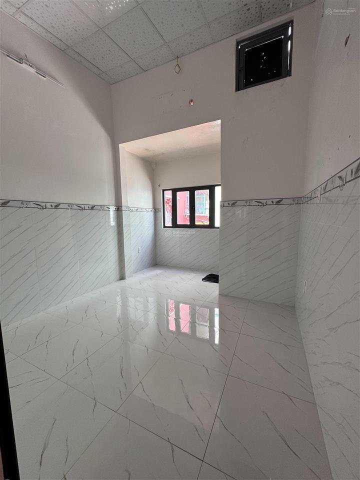 [quận 4] chính chủ cho thuê nhà mới nguyên căn, hẻm 1/ tôn đản 2pn2wc