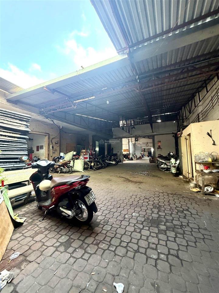 Gấp bán lô đất tặng nhà kho ngay kinh dương vương kế bến xe miền tây dt 400m2 giá chỉ nhỉnh 25 tỷ
