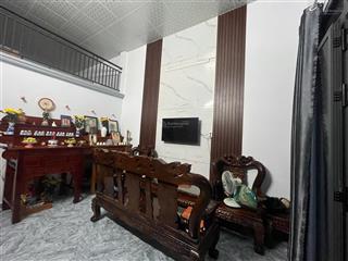 Bán nhà ở khu dân cư tân đức cách chợ 50m, trường cấp thcs, thpt 200m