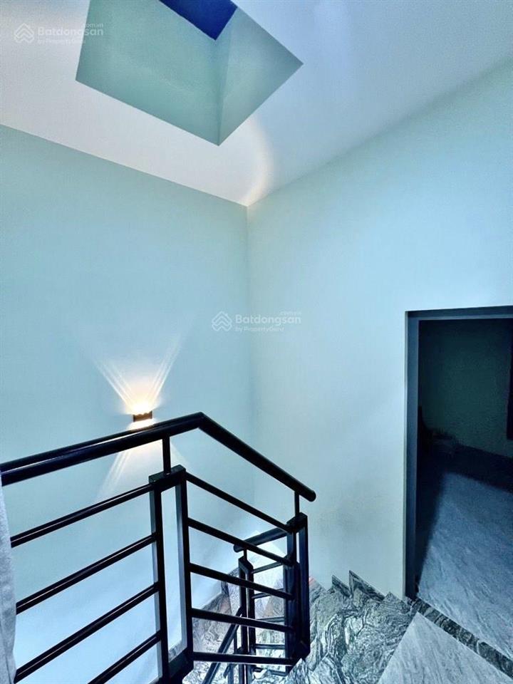 4.5m x 15m  ngang hiếm còn rẻ  2 phòng ngủ + 3 toilet  hẻm gần 6m xe hơi vào nhà!