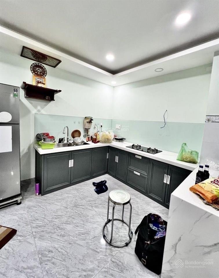 4.5m x 15m  ngang hiếm còn rẻ  2 phòng ngủ + 3 toilet  hẻm gần 6m xe hơi vào nhà!