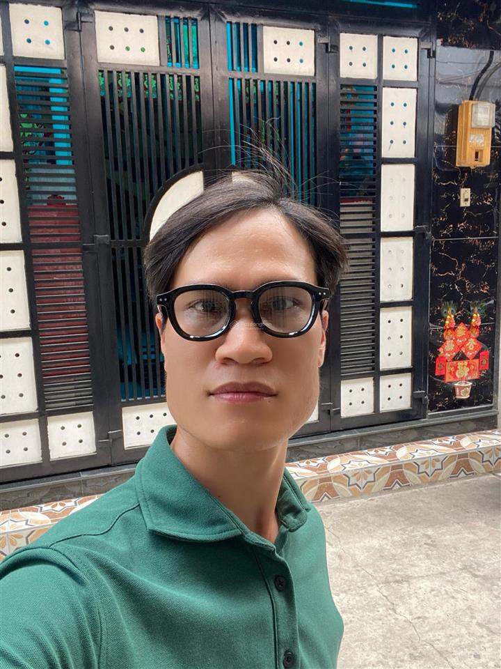 Tầm 4 tỷ 85 làm gì? có nhà 4 tầng  4pn  ngay cellphones  tỉnh lộ 10 và gần aeon mall