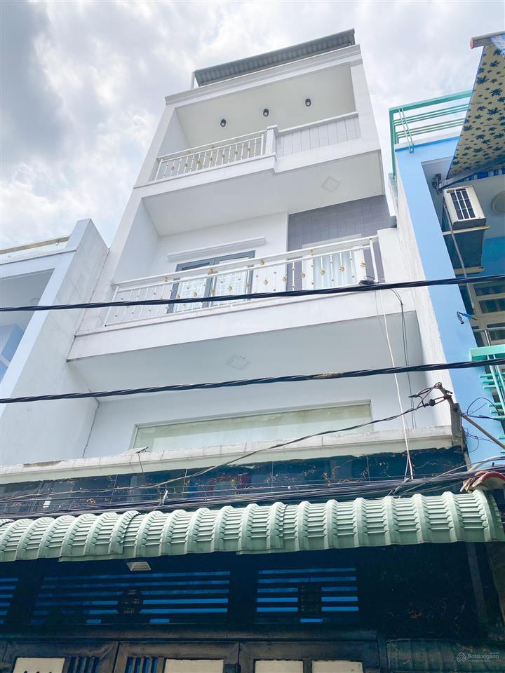 Tầm 4 tỷ 85 làm gì? có nhà 4 tầng  4pn  ngay cellphones  tỉnh lộ 10 và gần aeon mall