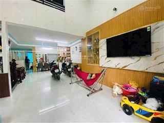 Bán hoài không đc! chủ giảm 600tr bán cho nhanh. 5x15.2 hẻm xe hơi, khu an ninh. ngay phạm văn bạch