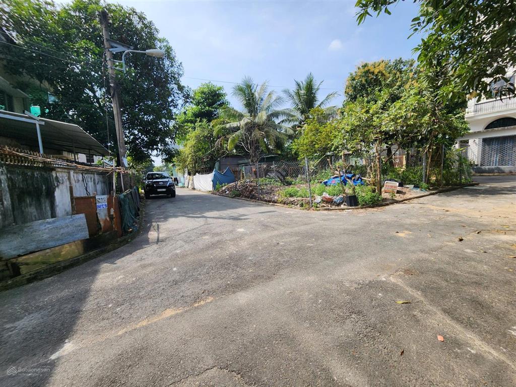 Ngân hàng thanh lý nhà 2mt, dt 104m2, giá 2 tỷ 876 triệu, phường phú thọ thủ dầu một